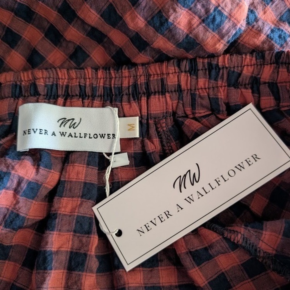 Never A Wallflower Womens Gingham Ruffle U-Neck Blouse Red Navy Blue Size M NWT - Picture 6 of 7